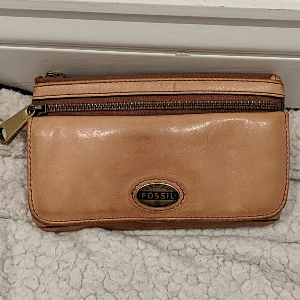 Fossil wallet